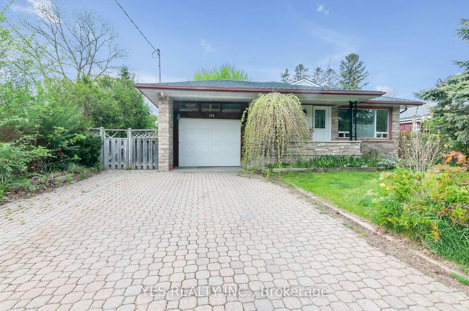 Photo 1 of 176 Kenneth Avenue, Kitchener, Stanley Park — HOMEH