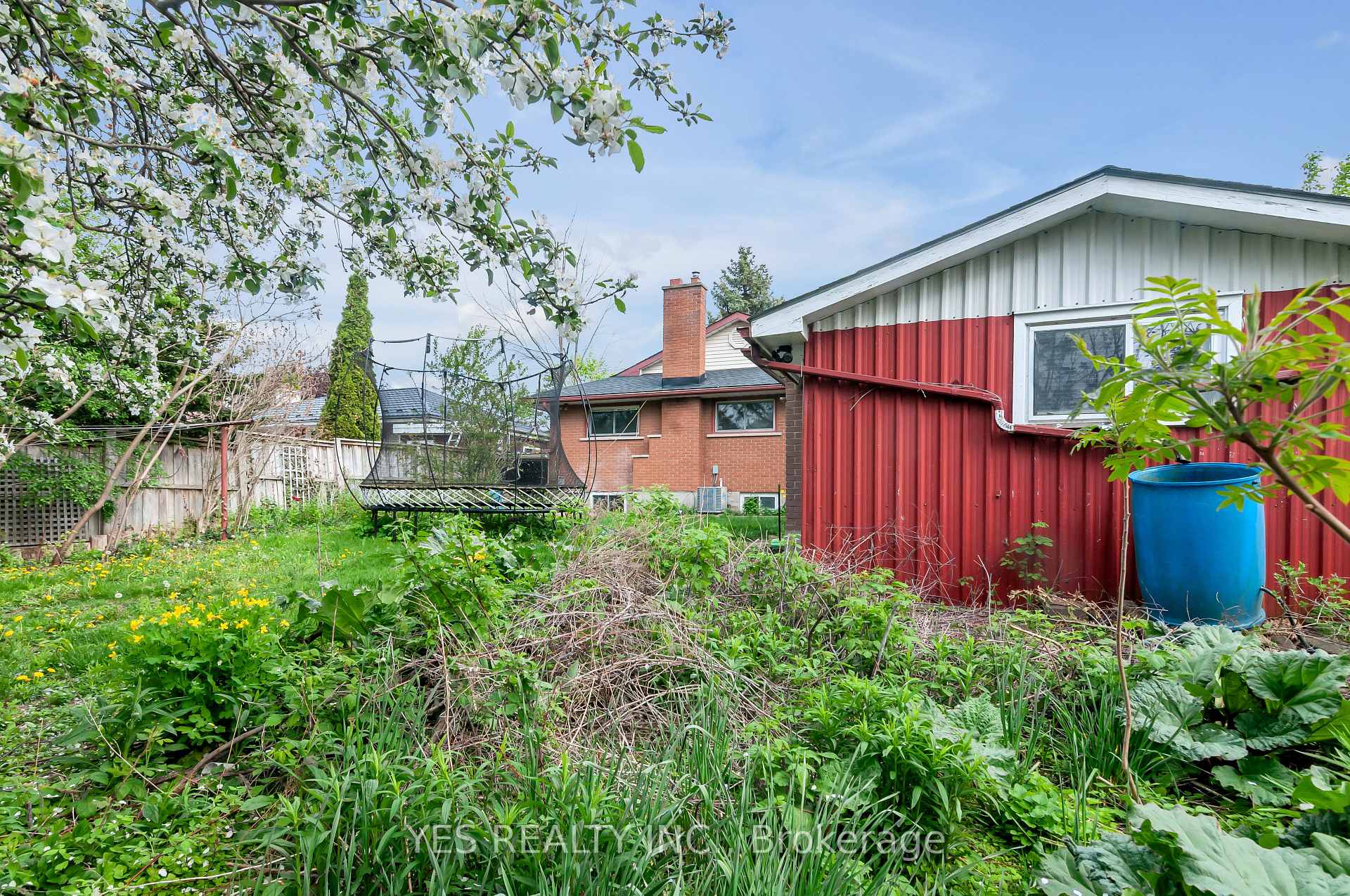 Photo 7 of 176 Kenneth Avenue, Kitchener, Stanley Park — HOMEH