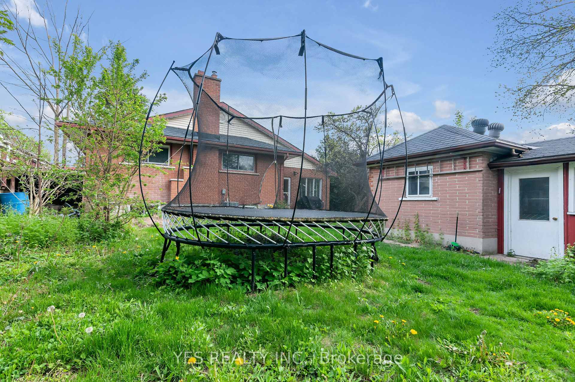 Photo 8 of 176 Kenneth Avenue, Kitchener, Stanley Park — HOMEH