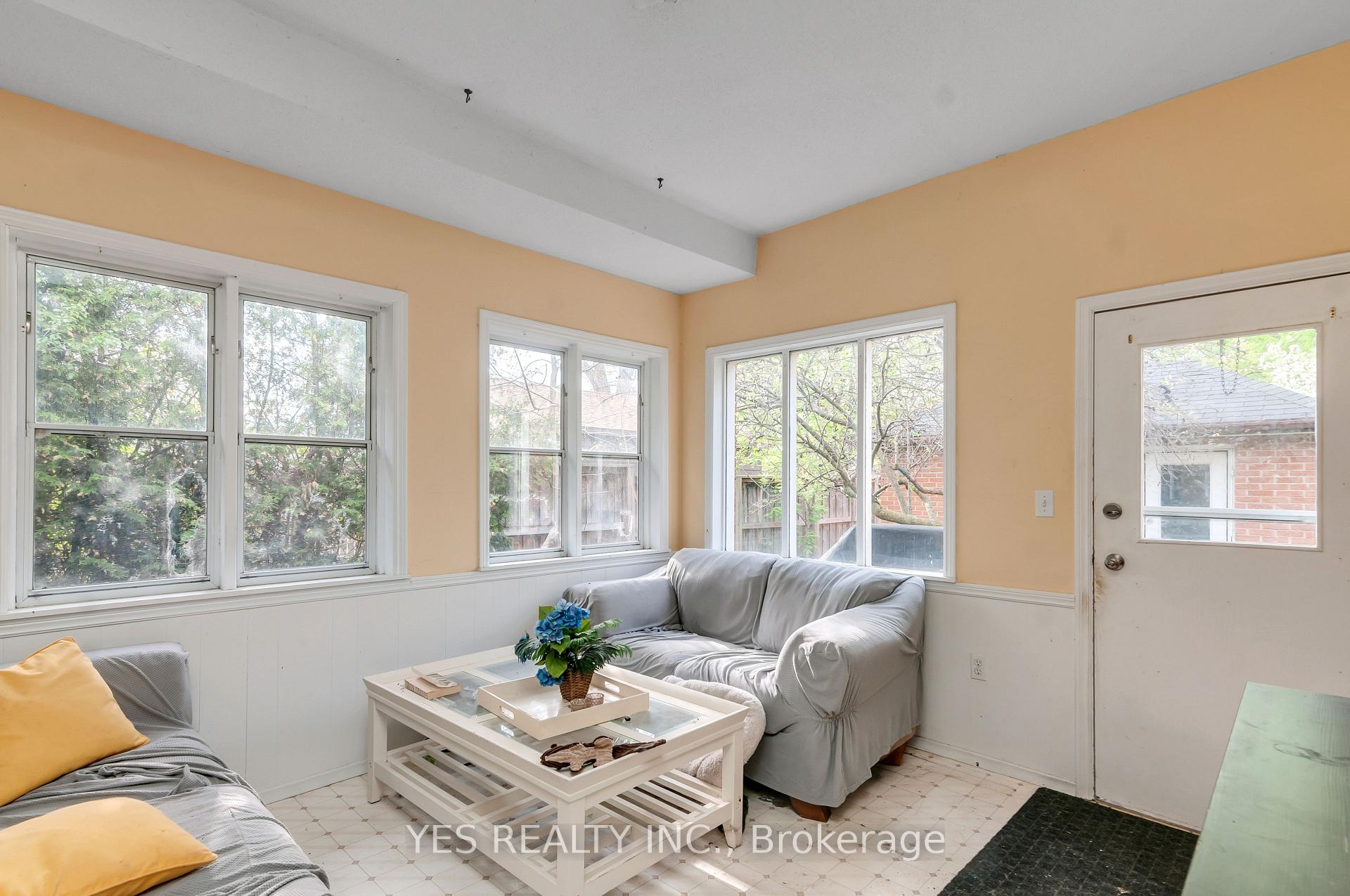 Photo 10 of 176 Kenneth Avenue, Kitchener, Stanley Park — HOMEH