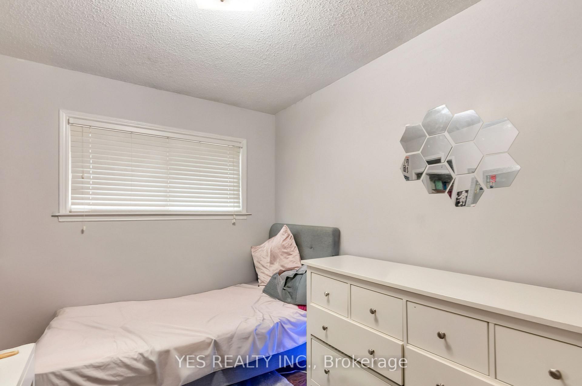 Photo 20 of 176 Kenneth Avenue, Kitchener, Stanley Park — HOMEH