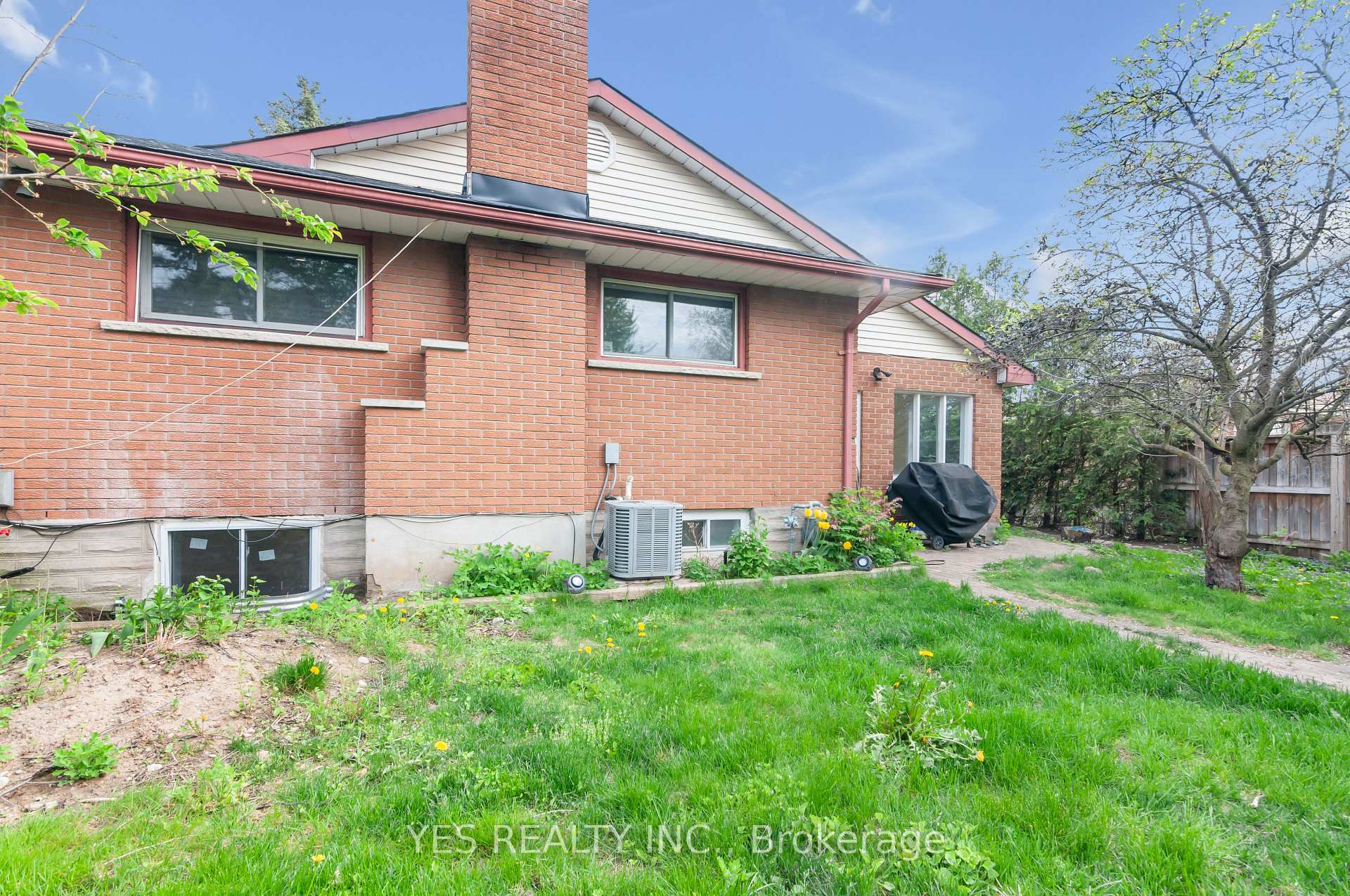 Photo 40 of 176 Kenneth Avenue, Kitchener, Stanley Park — HOMEH
