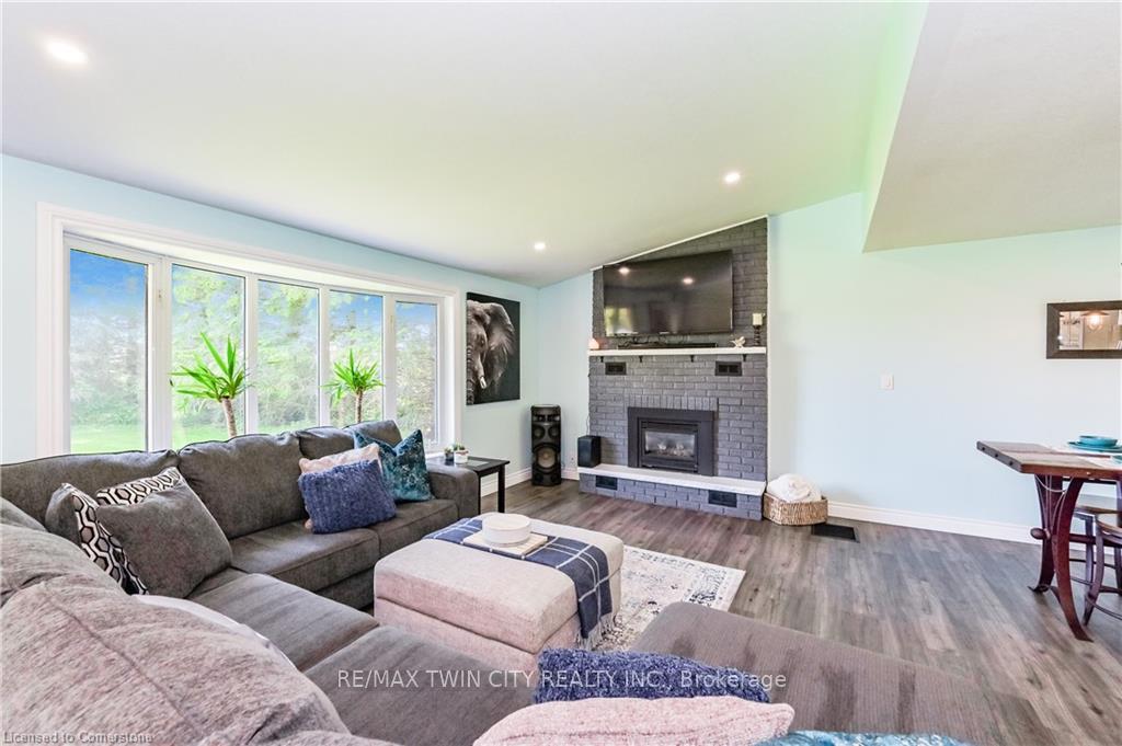 Photo 7 of 8774 Wellington Rd 5, Minto — HOMEH