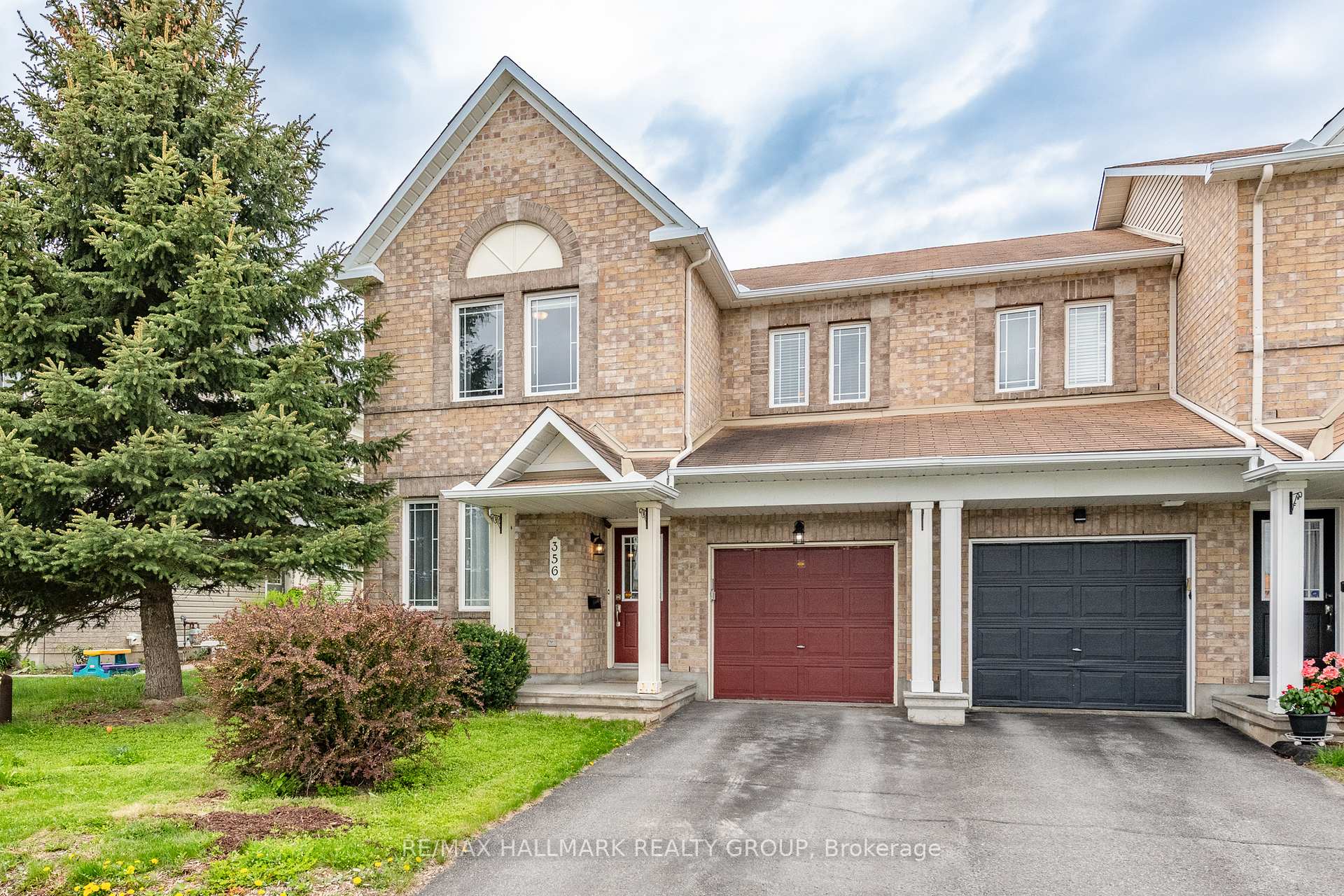 Photo 2 of 356 Breckenridge Crescent, Ottawa, Kanata - Morgan's Grant/South March — HOMEH