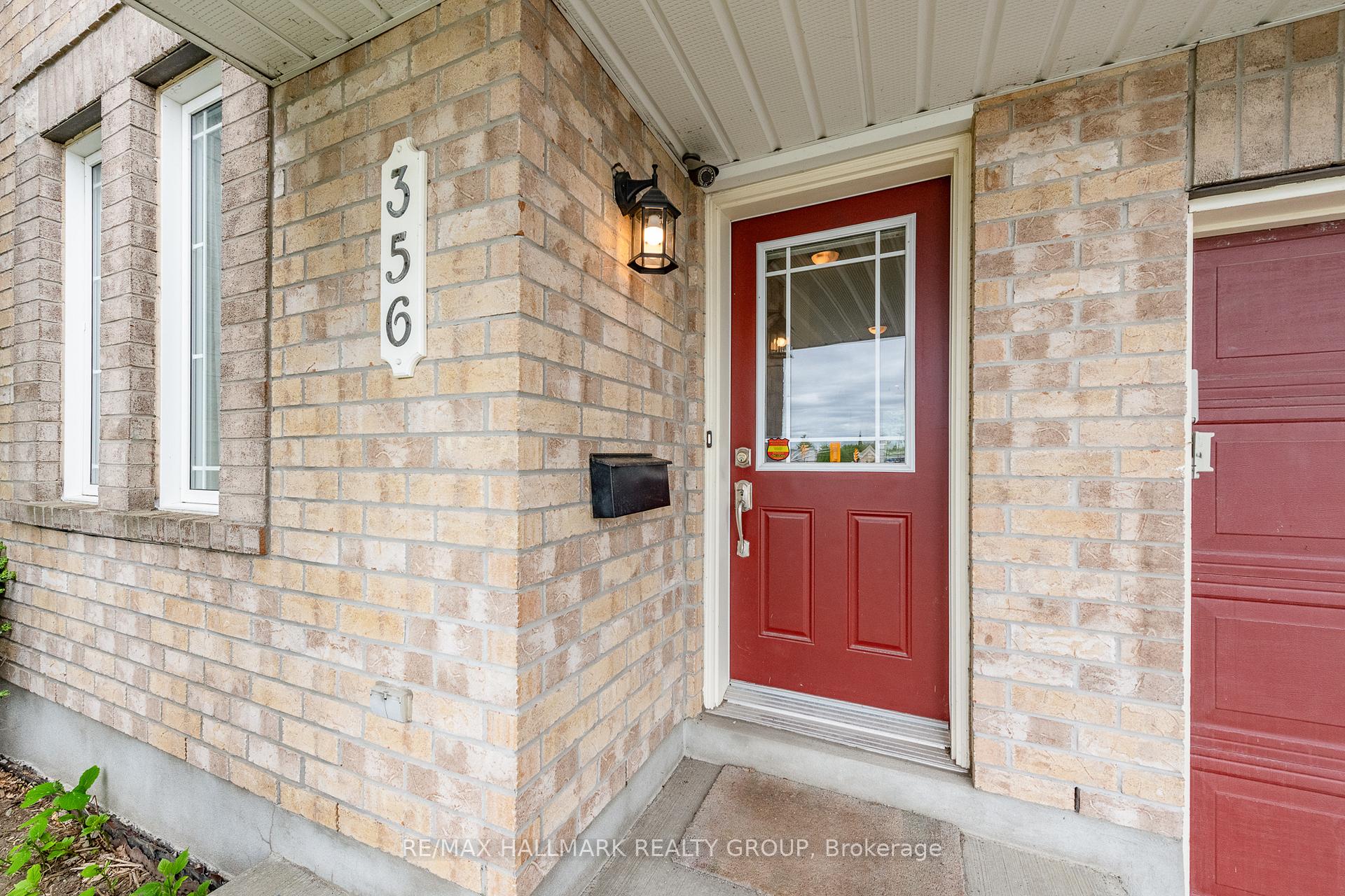 Photo 3 of 356 Breckenridge Crescent, Ottawa, Kanata - Morgan's Grant/South March — HOMEH