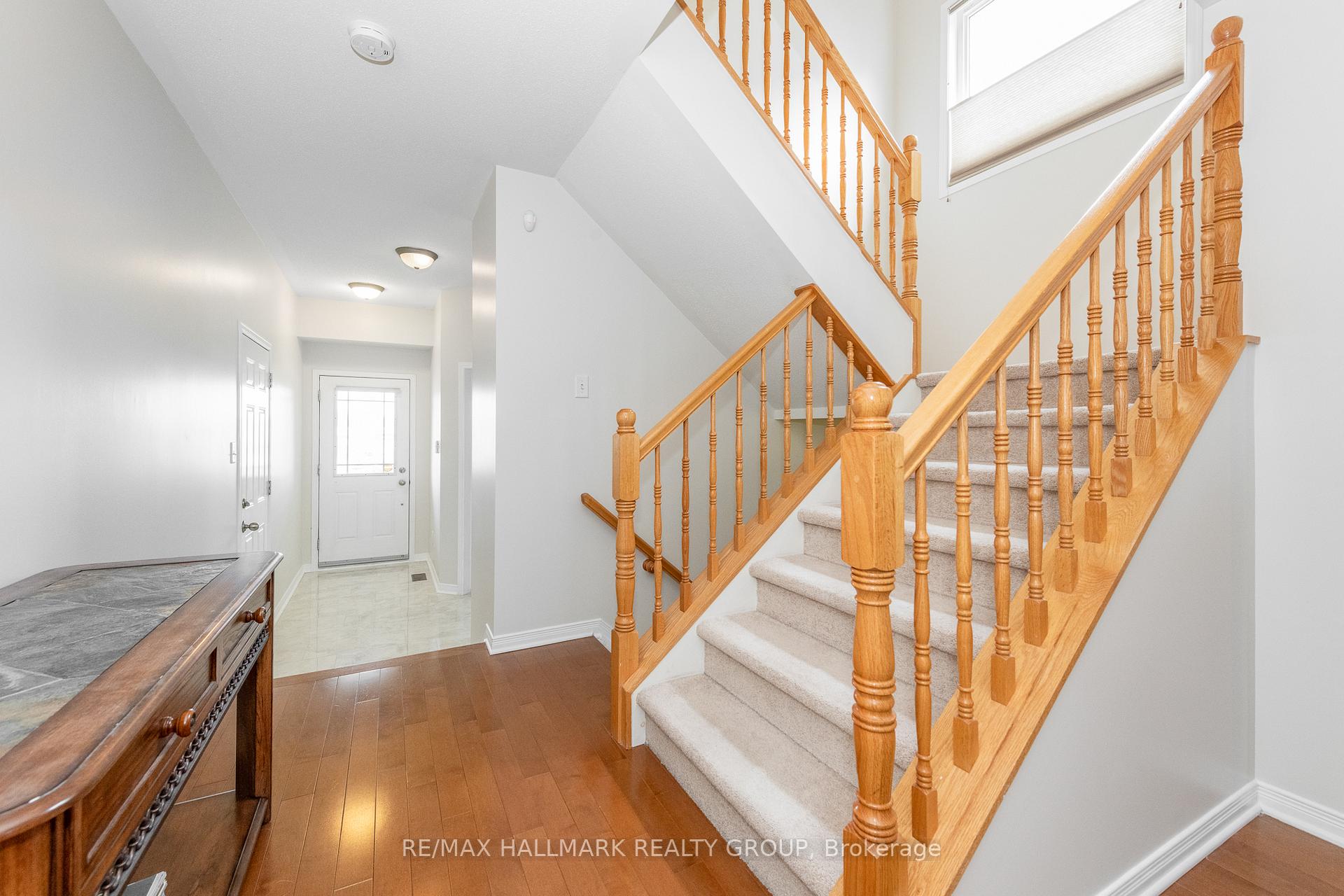 Photo 9 of 356 Breckenridge Crescent, Ottawa, Kanata - Morgan's Grant/South March — HOMEH