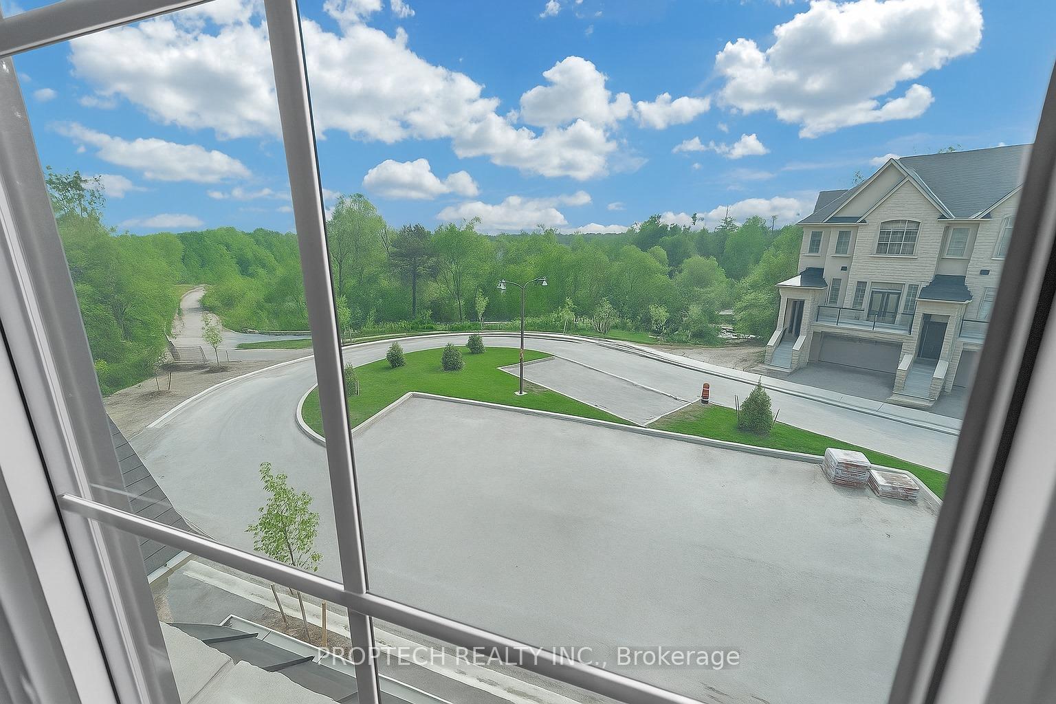 Photo 4 of 93 West Village Lane, Markham, Angus Glen — HOMEH