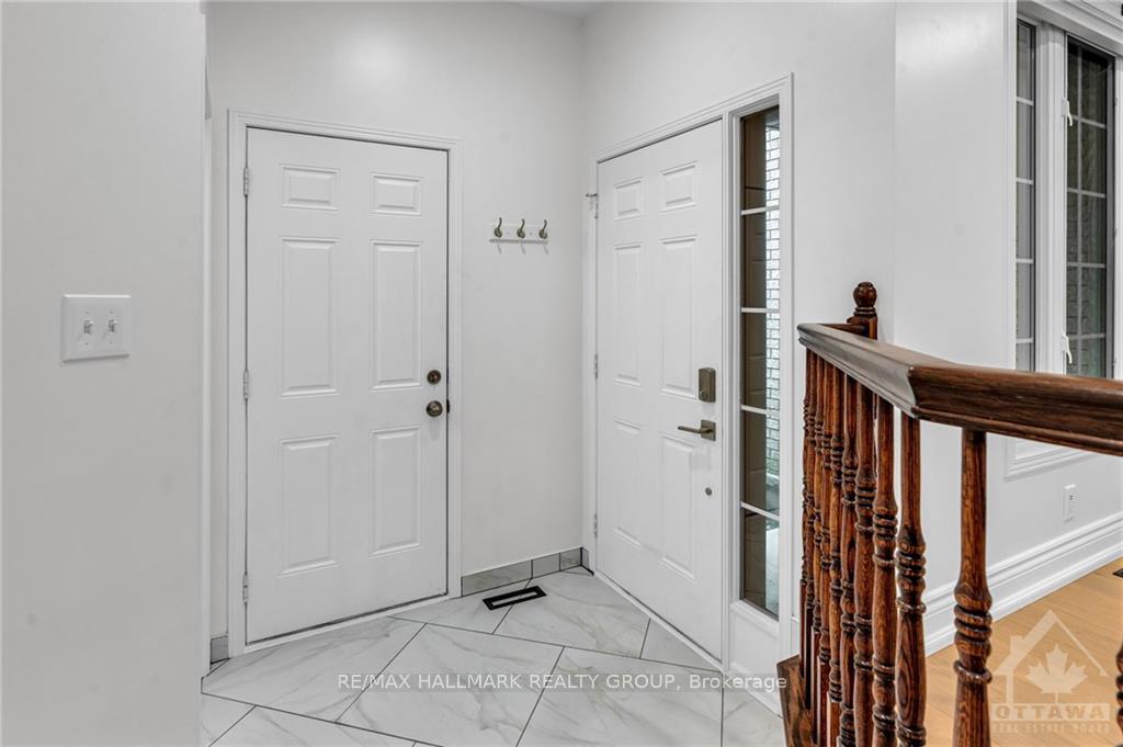 Photo 2 of 307 Applecross Crescent, Ottawa, Kanata - Morgan's Grant/South March — HOMEH
