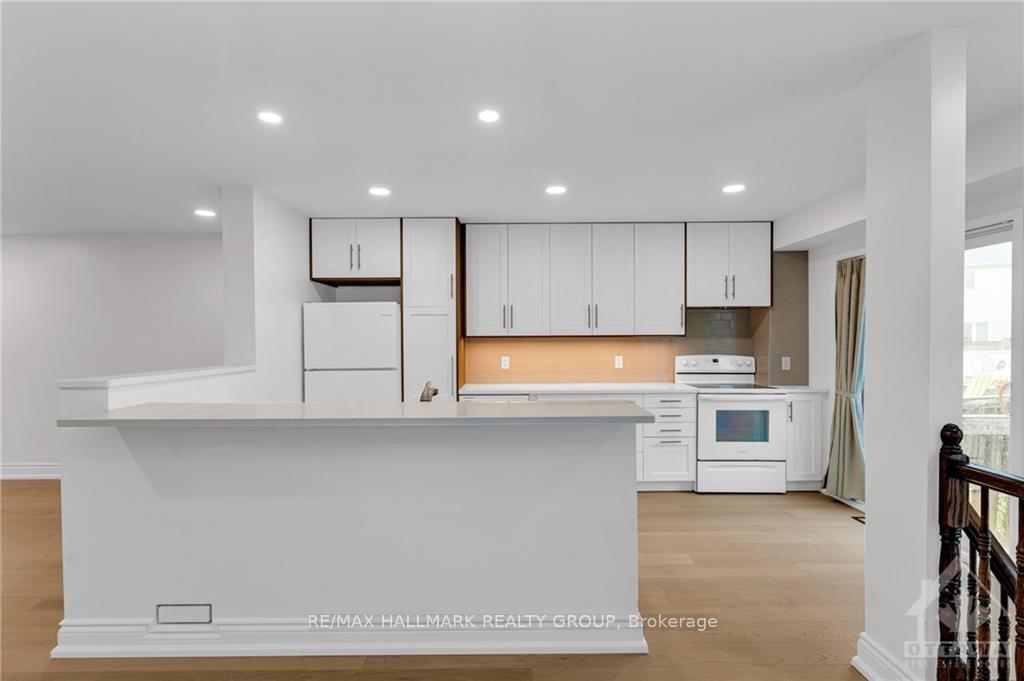 Photo 11 of 307 Applecross Crescent, Ottawa, Kanata - Morgan's Grant/South March — HOMEH
