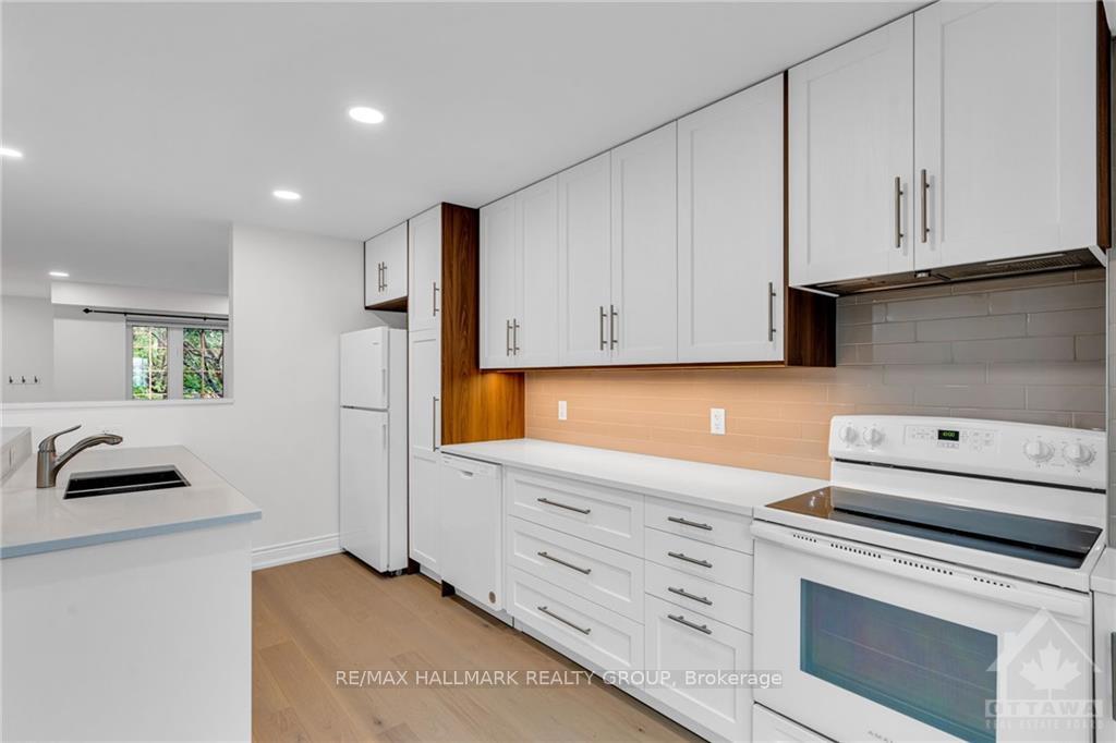 Photo 12 of 307 Applecross Crescent, Ottawa, Kanata - Morgan's Grant/South March — HOMEH