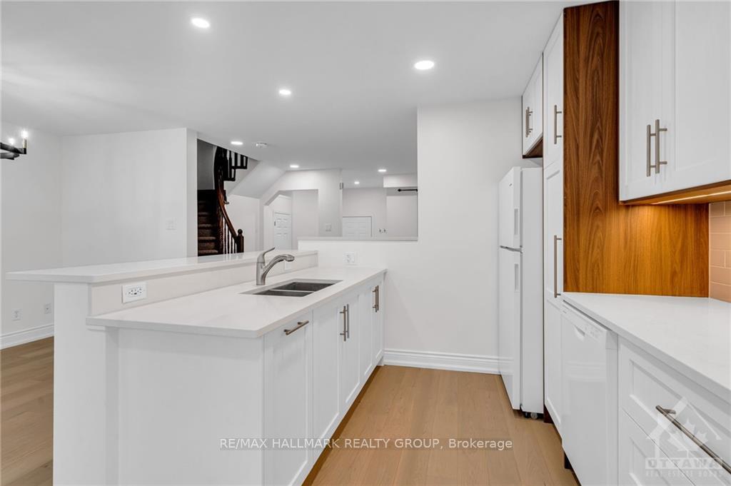 Photo 13 of 307 Applecross Crescent, Ottawa, Kanata - Morgan's Grant/South March — HOMEH