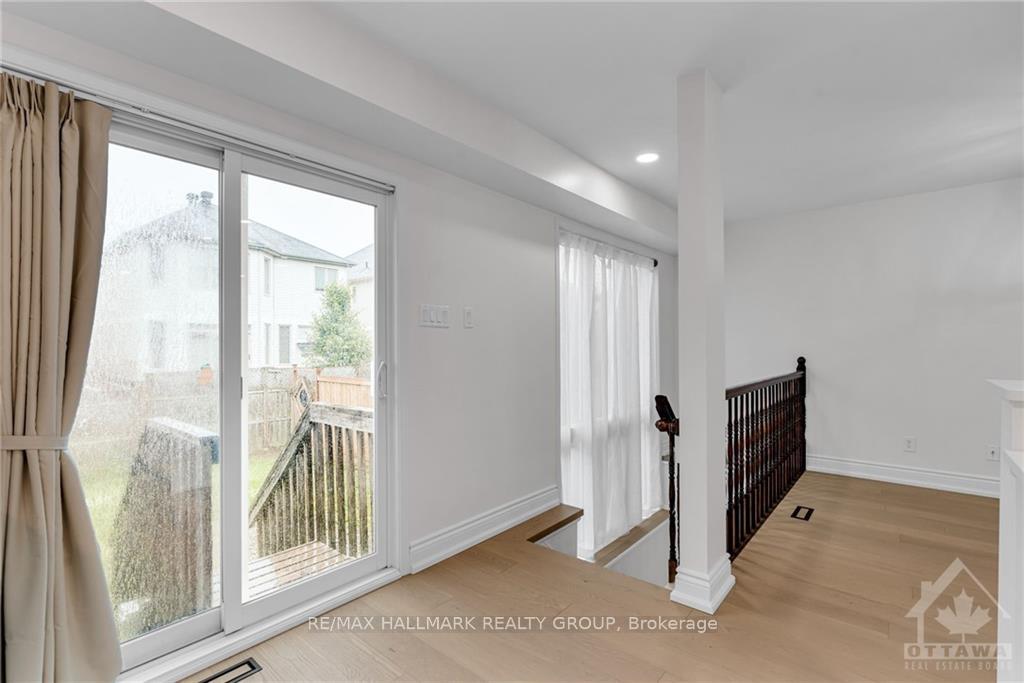 Photo 15 of 307 Applecross Crescent, Ottawa, Kanata - Morgan's Grant/South March — HOMEH