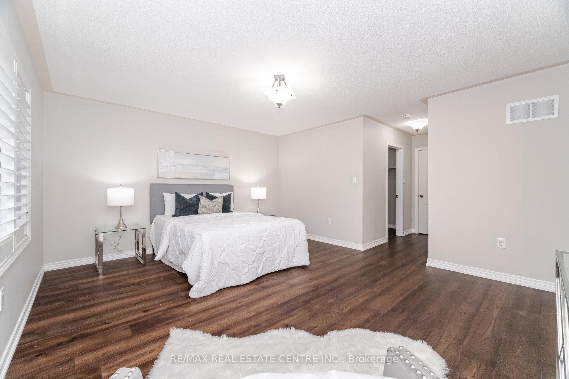 Photo 28 of Unit Upper, 236 giddings Crescent, Milton, Scott — HOMEH