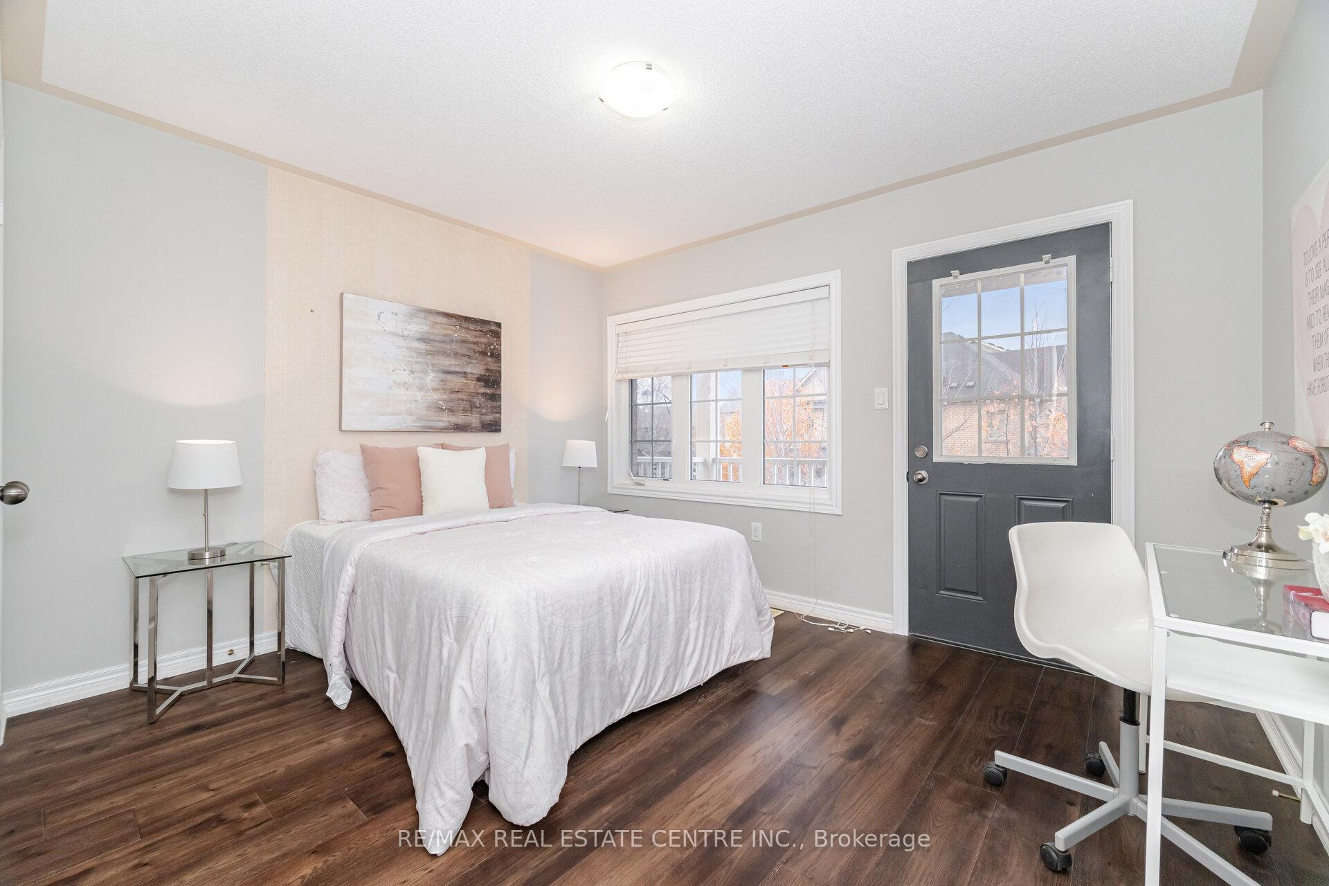 Photo 33 of Unit Upper, 236 giddings Crescent, Milton, Scott — HOMEH