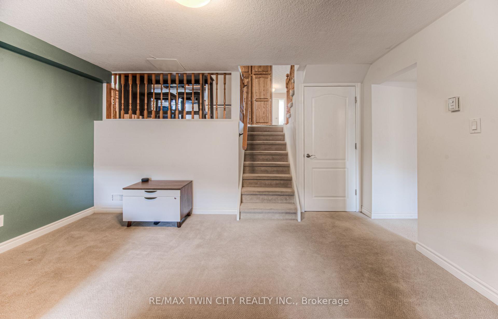 Photo 17 of 139 Brierdale Drive, Kitchener — HOMEH
