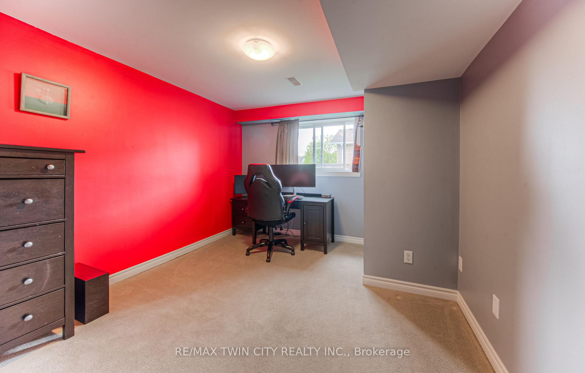 Photo 19 of 139 Brierdale Drive, Kitchener — HOMEH
