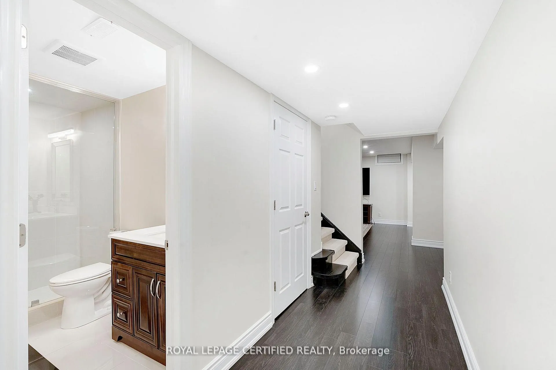 Photo 31 of 421 Stringer Circle, Milton, Scott — HOMEH