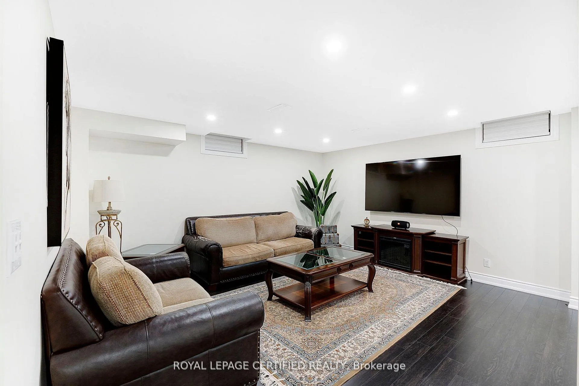 Photo 32 of 421 Stringer Circle, Milton, Scott — HOMEH