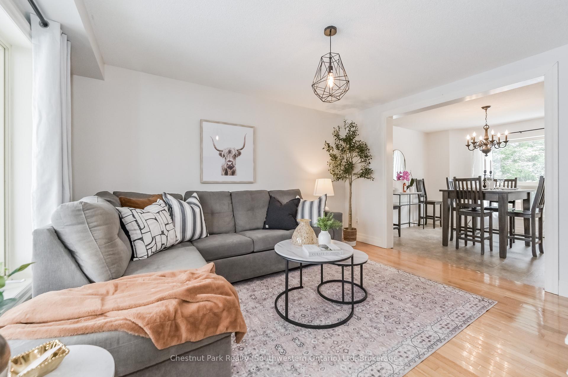Photo 7 of 139 Miller Crescent, Minto — HOMEH