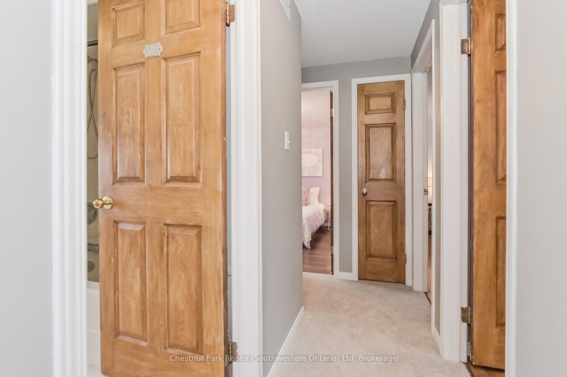 Photo 21 of 139 Miller Crescent, Minto — HOMEH