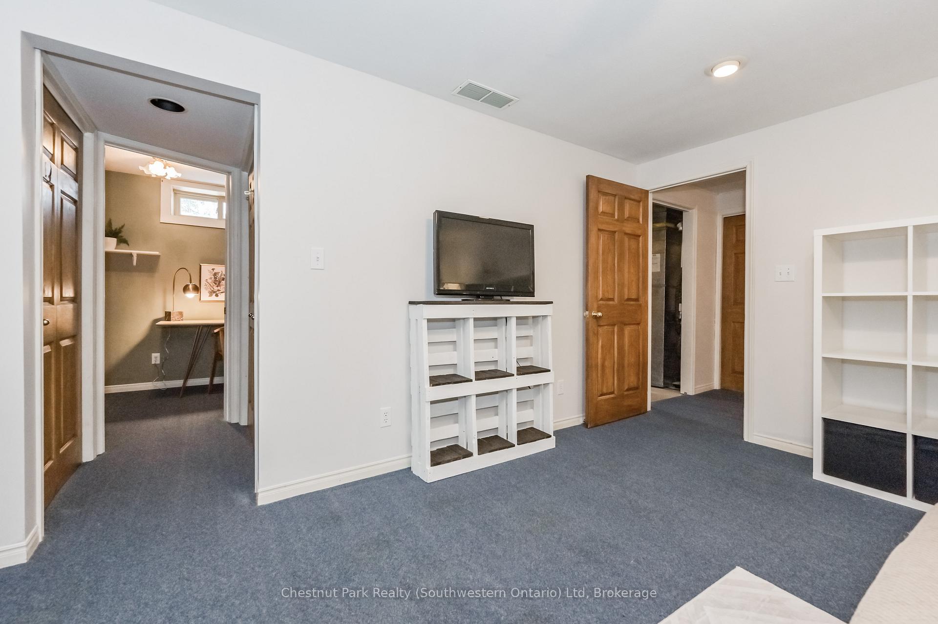 Photo 30 of 139 Miller Crescent, Minto — HOMEH