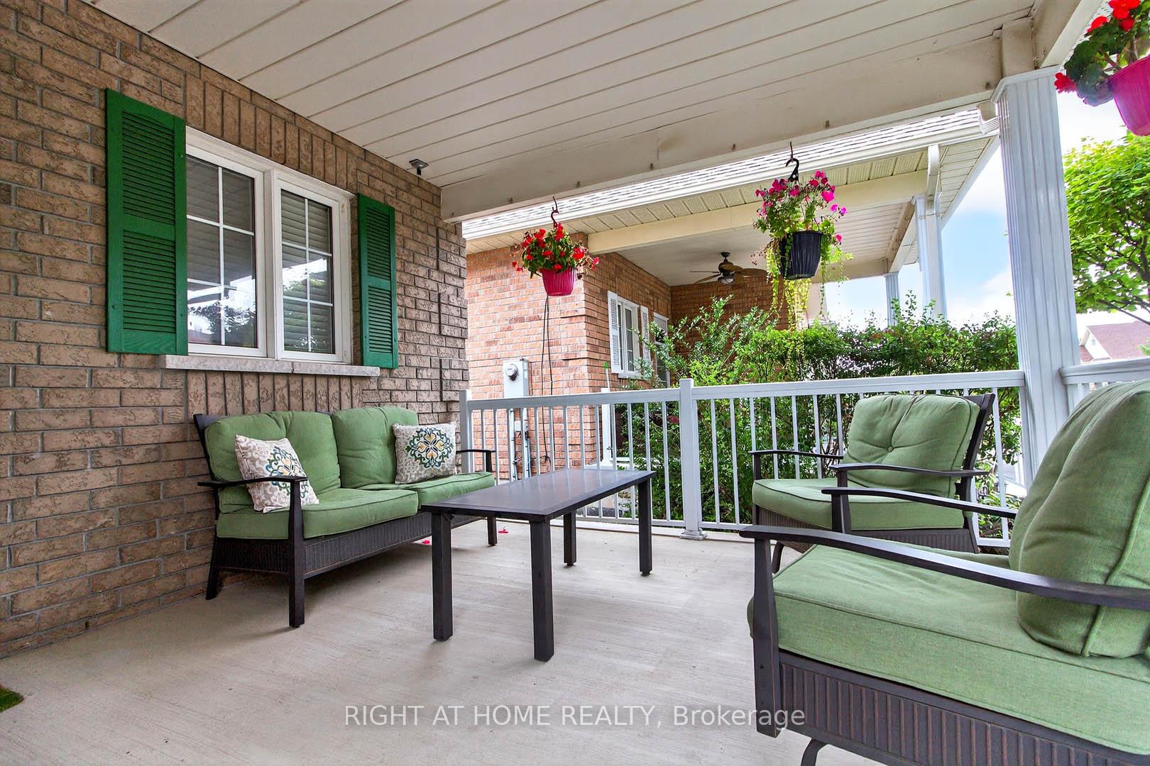 Photo 4 of 282 Centennial Forest Drive, Milton, Timberlea — HOMEH