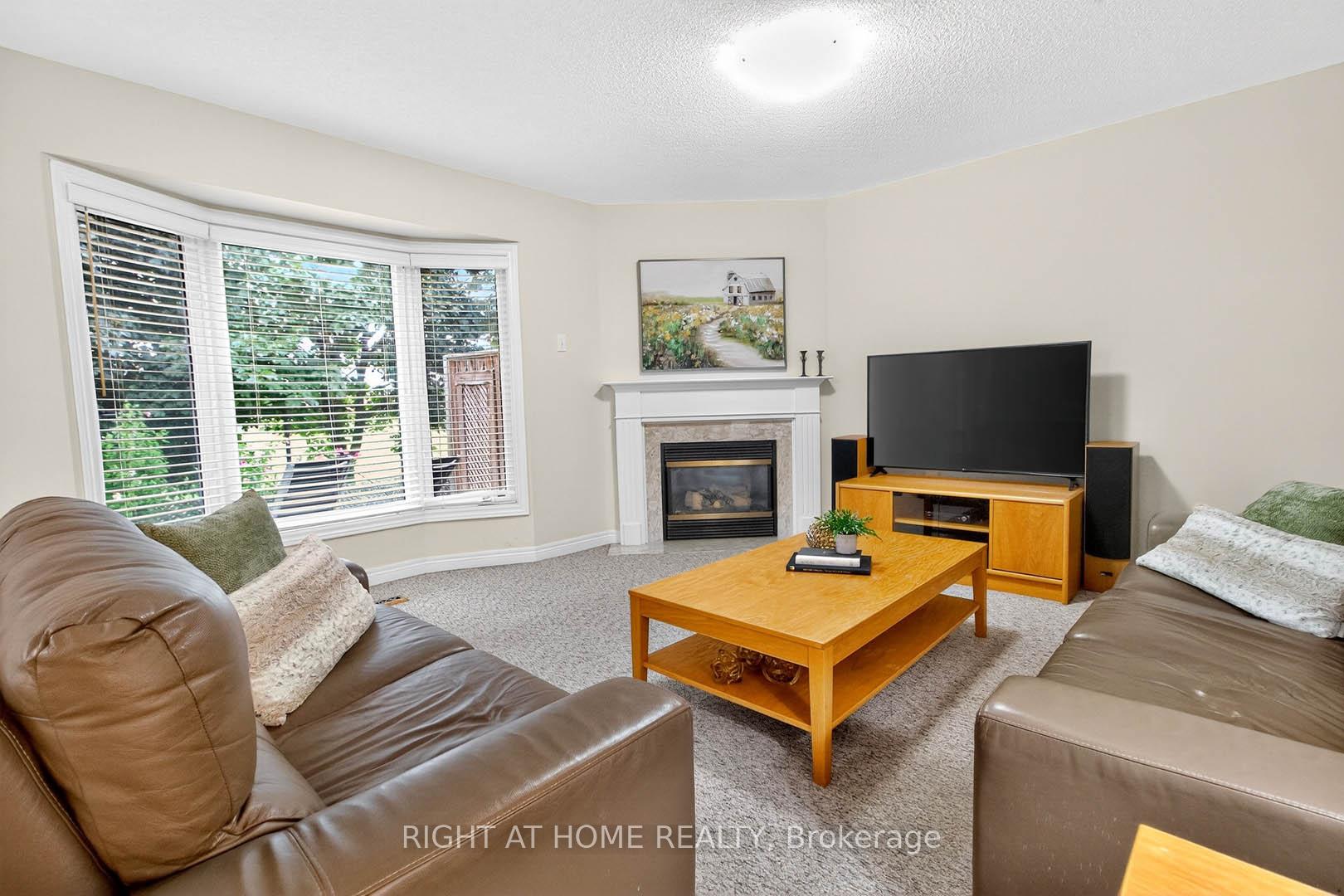 Photo 9 of 282 Centennial Forest Drive, Milton, Timberlea — HOMEH