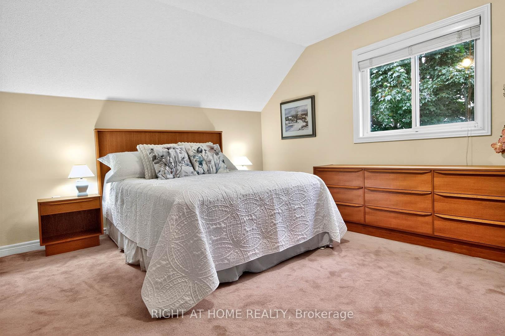 Photo 14 of 282 Centennial Forest Drive, Milton, Timberlea — HOMEH