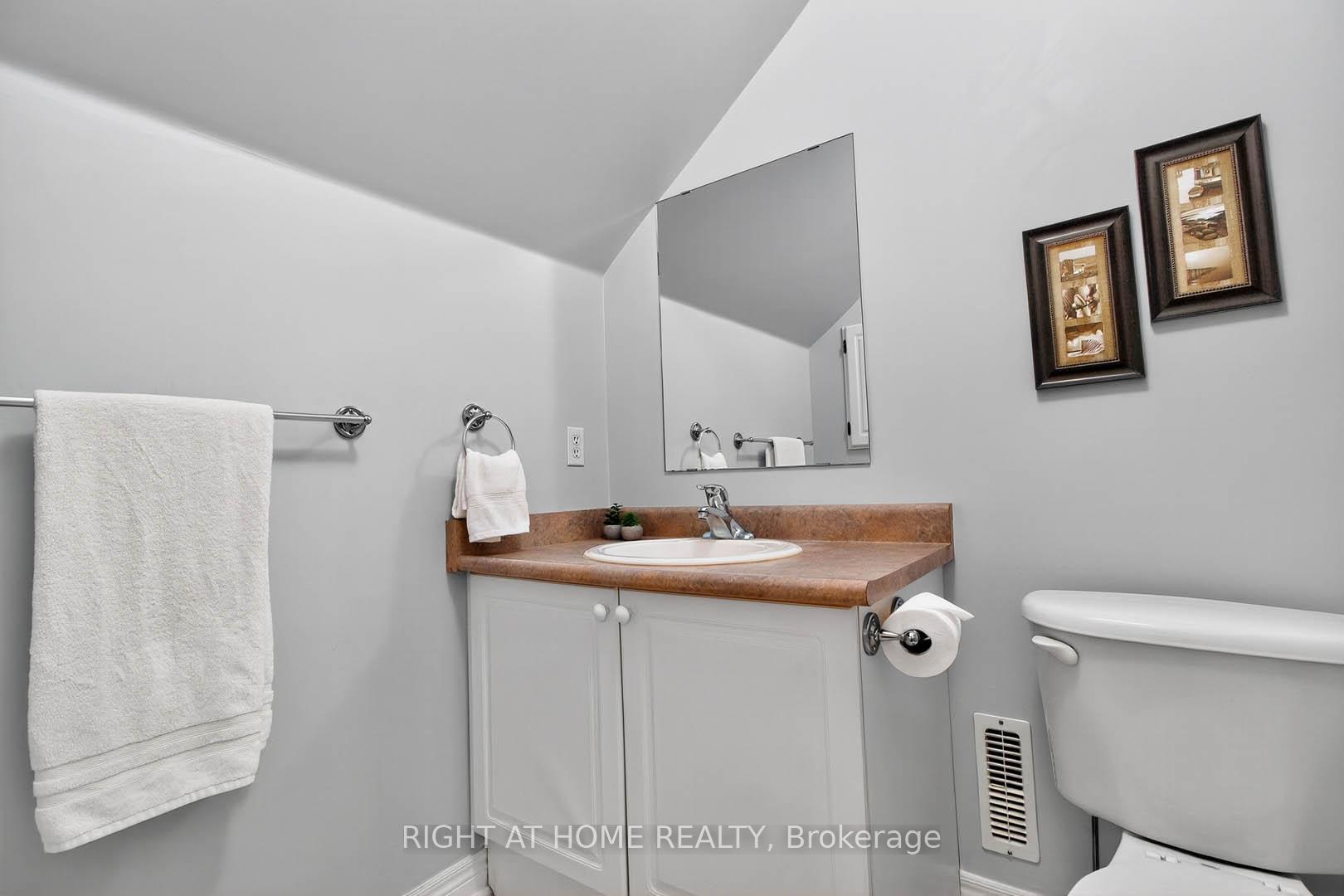 Photo 15 of 282 Centennial Forest Drive, Milton, Timberlea — HOMEH