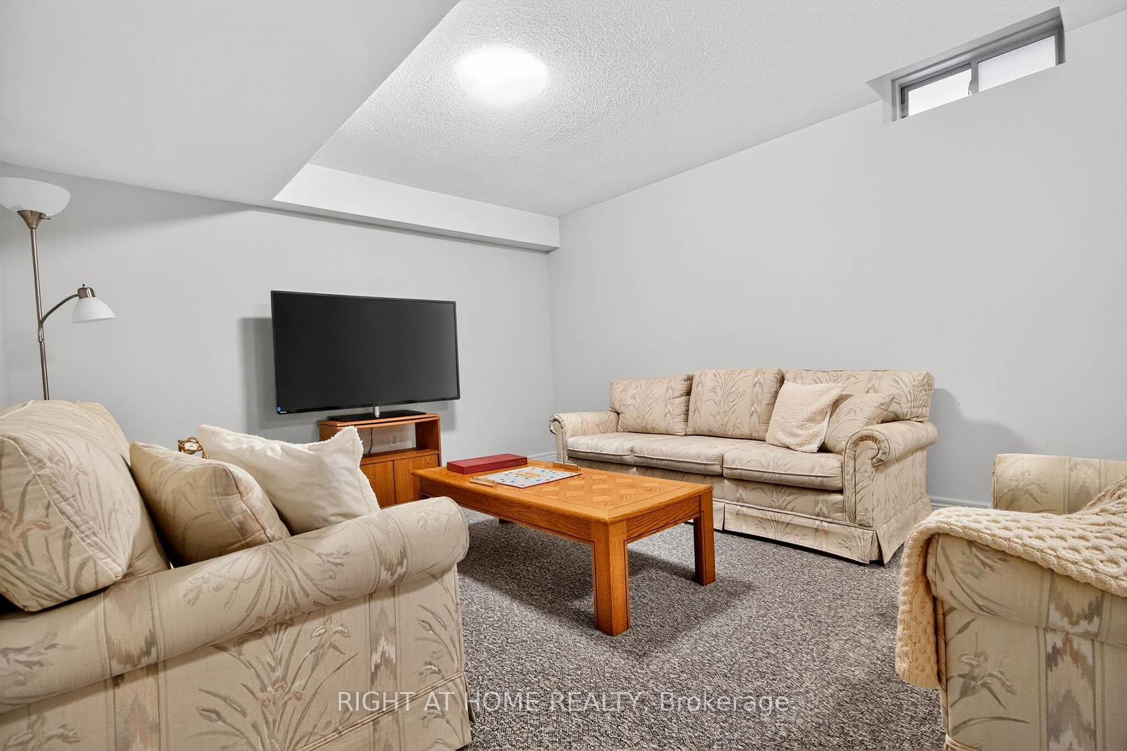 Photo 18 of 282 Centennial Forest Drive, Milton, Timberlea — HOMEH