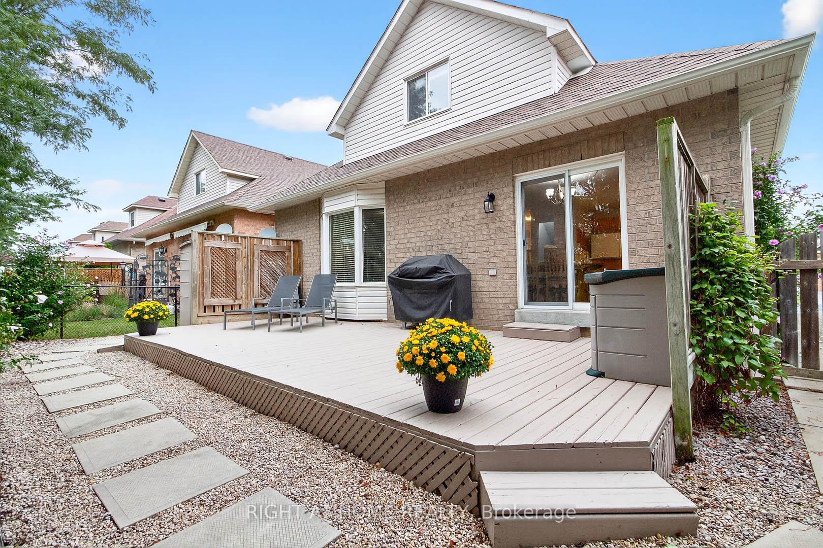 Photo 24 of 282 Centennial Forest Drive, Milton, Timberlea — HOMEH
