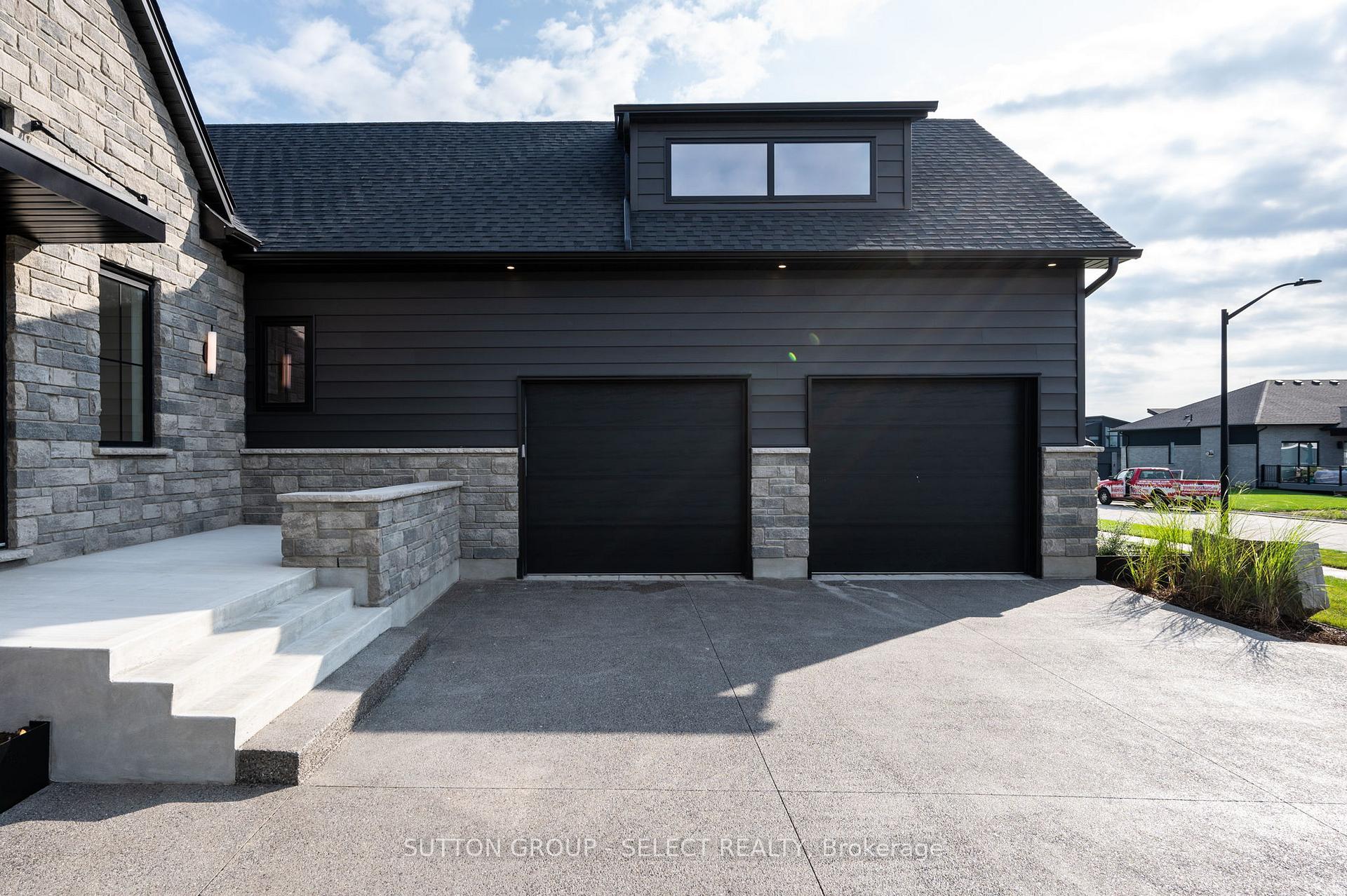 Photo 5 of 49 Edgeview Crescent, Middlesex Centre, Rural Middlesex Centre — HOMEH