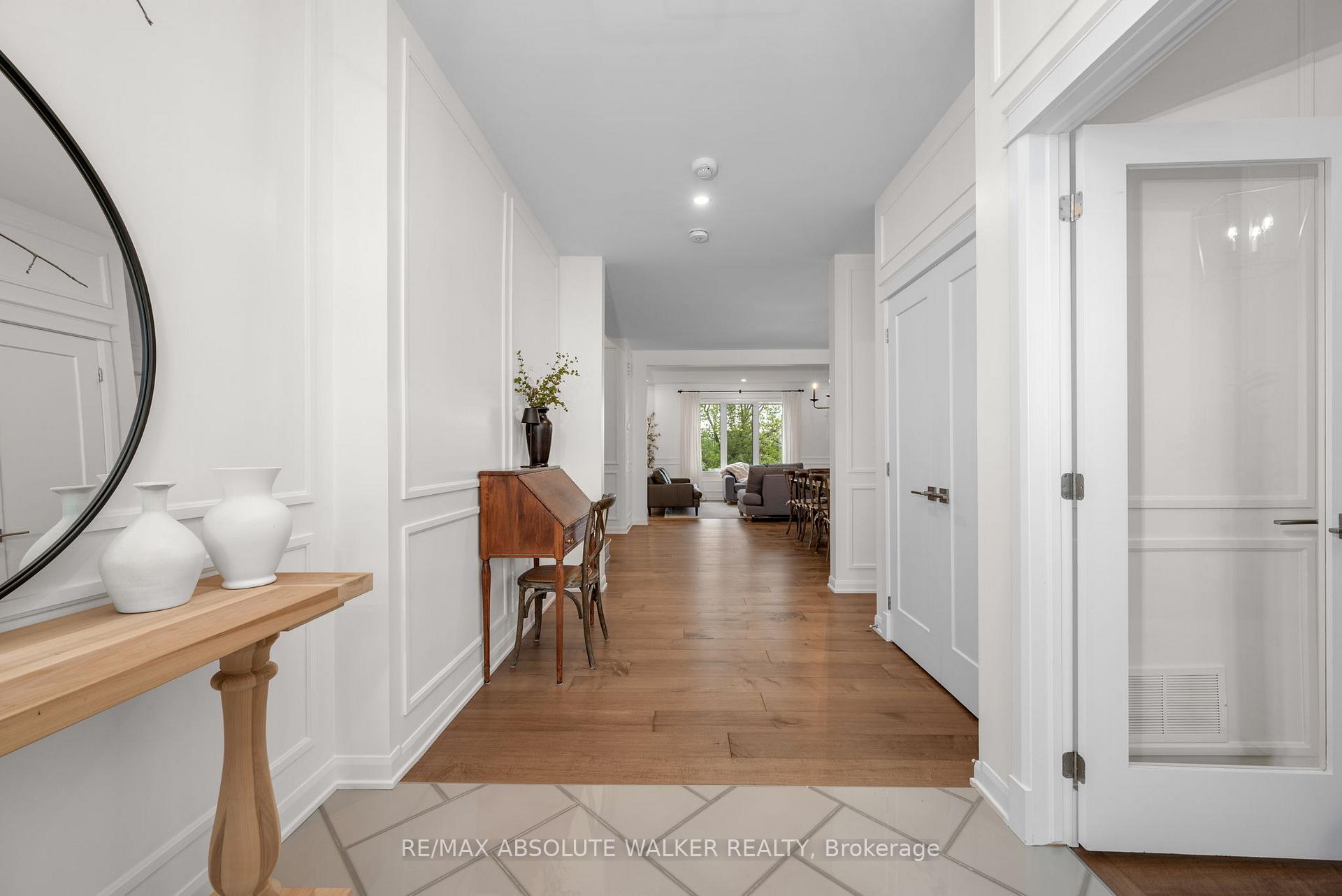 Photo 3 of 27 Eramosa Crescent, Ottawa, Kanata - Kanata Lakes/Heritage Hills — HOMEH