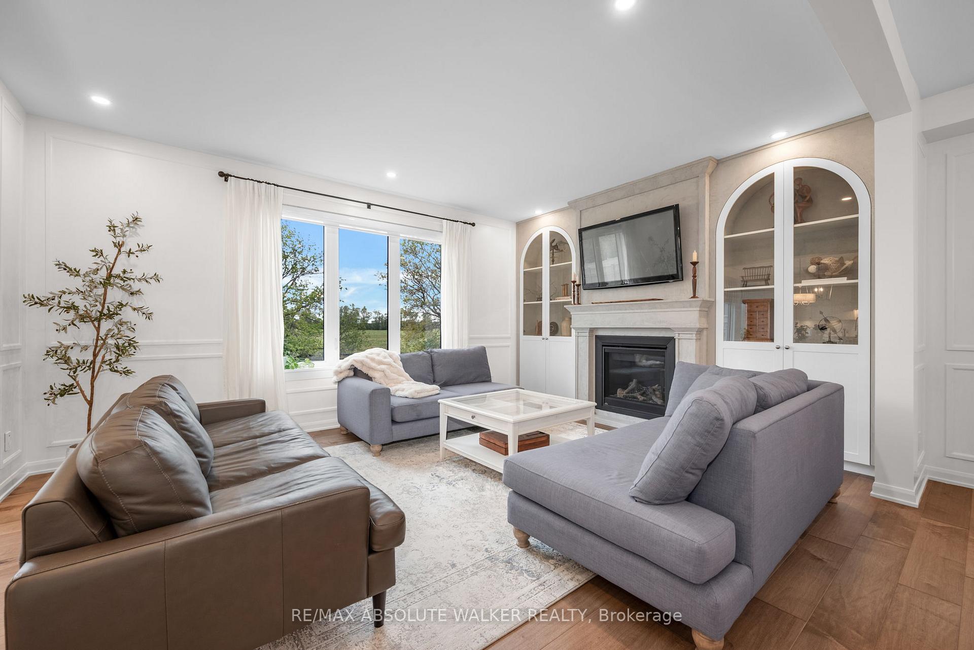 Photo 9 of 27 Eramosa Crescent, Ottawa, Kanata - Kanata Lakes/Heritage Hills — HOMEH
