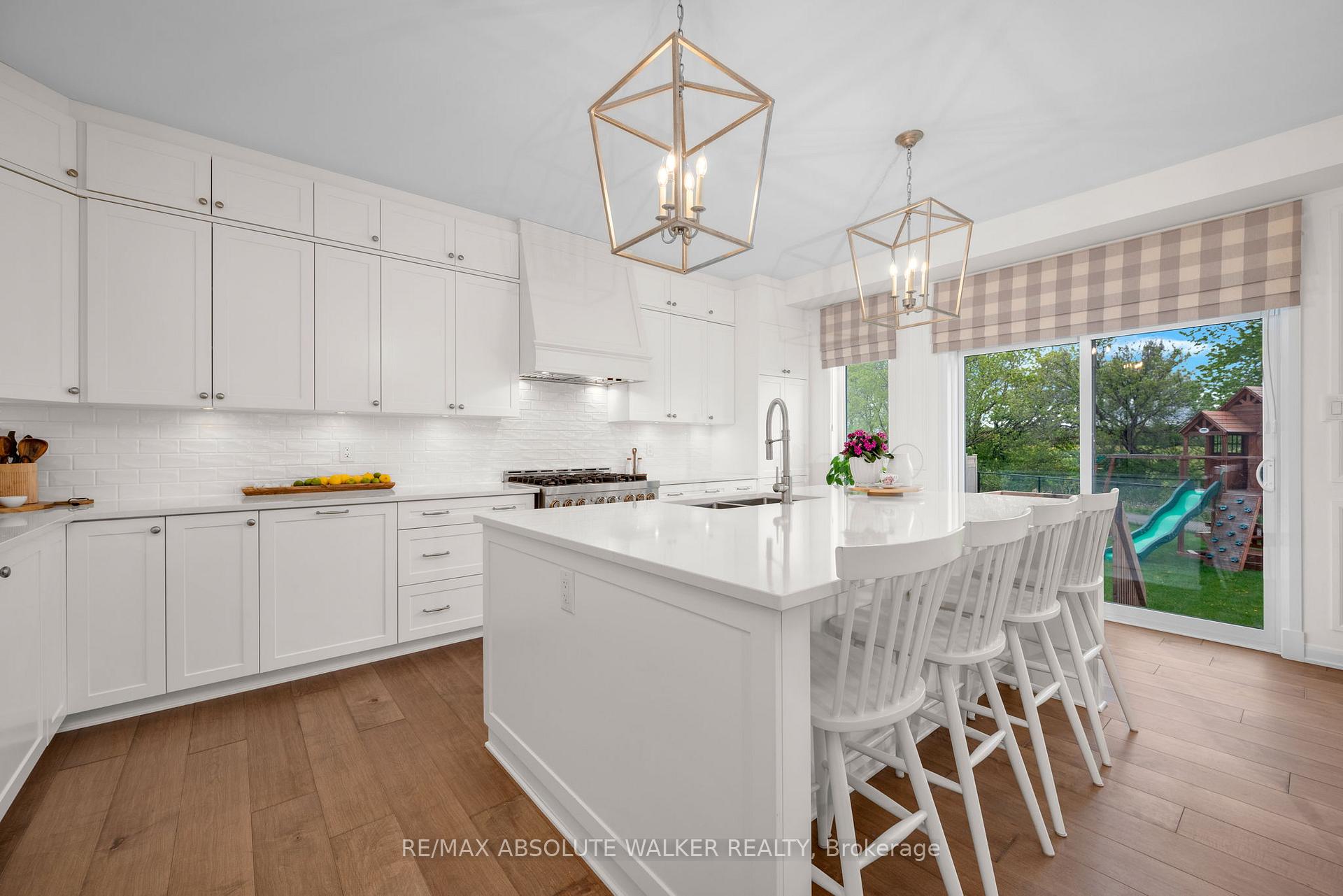 Photo 13 of 27 Eramosa Crescent, Ottawa, Kanata - Kanata Lakes/Heritage Hills — HOMEH