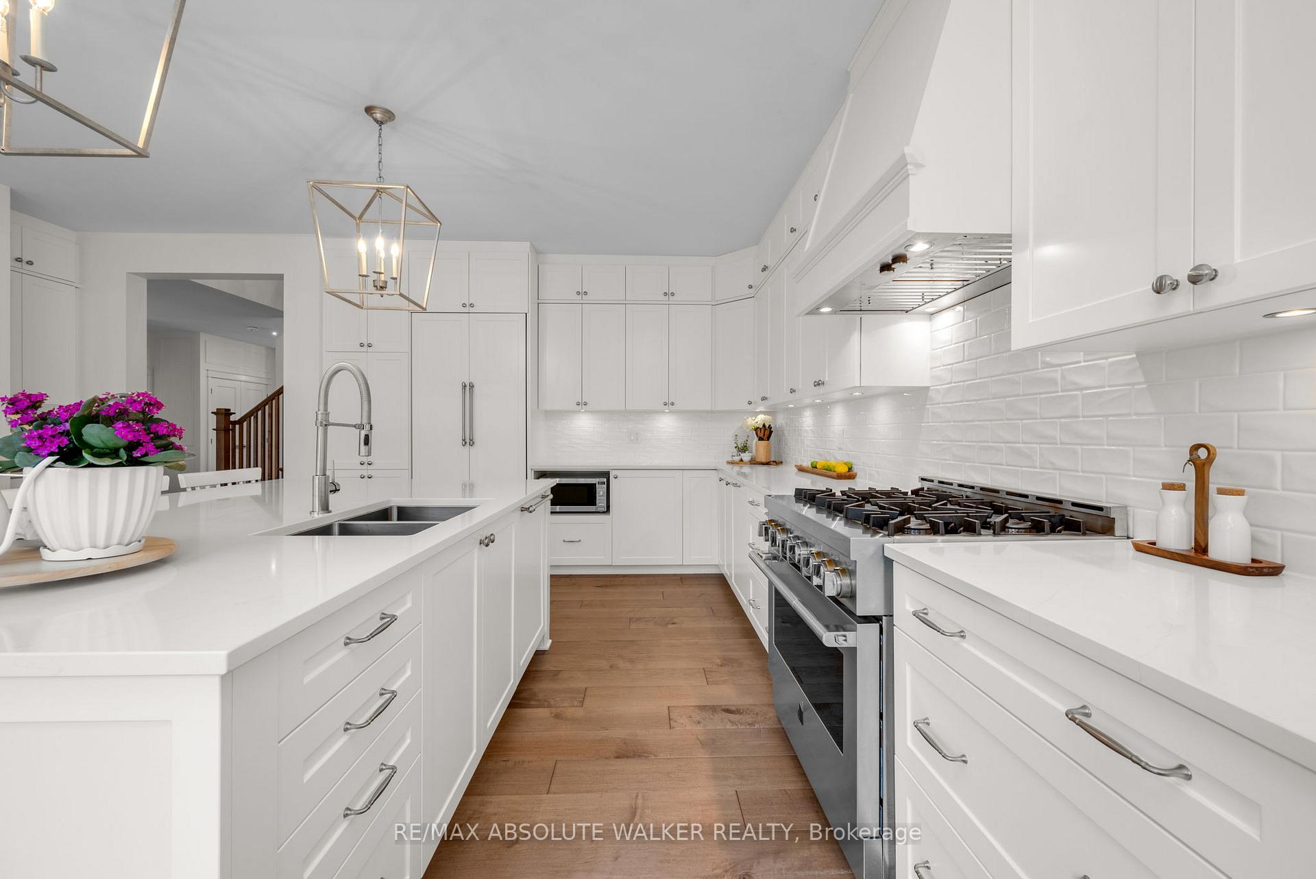 Photo 16 of 27 Eramosa Crescent, Ottawa, Kanata - Kanata Lakes/Heritage Hills — HOMEH