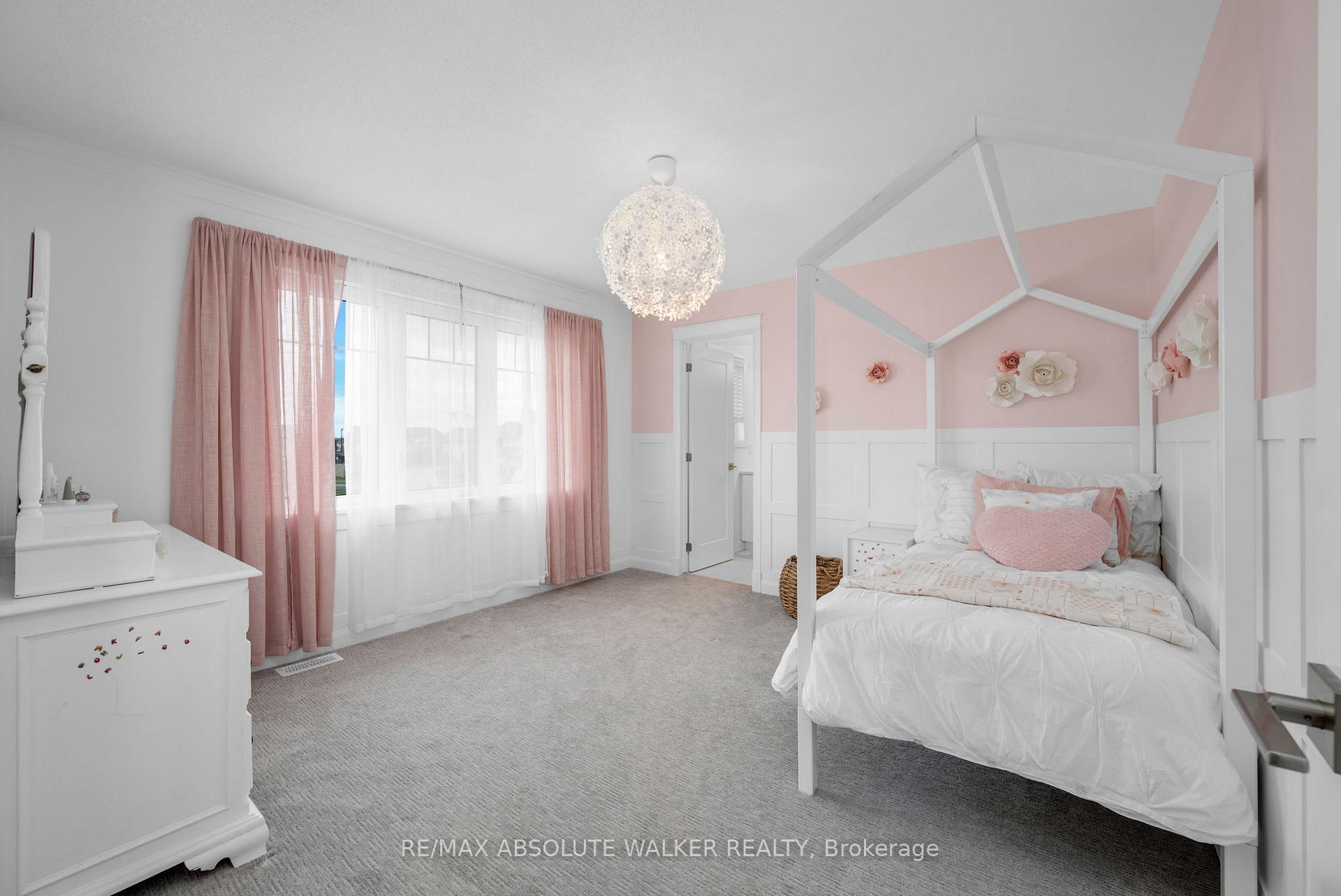 Photo 25 of 27 Eramosa Crescent, Ottawa, Kanata - Kanata Lakes/Heritage Hills — HOMEH