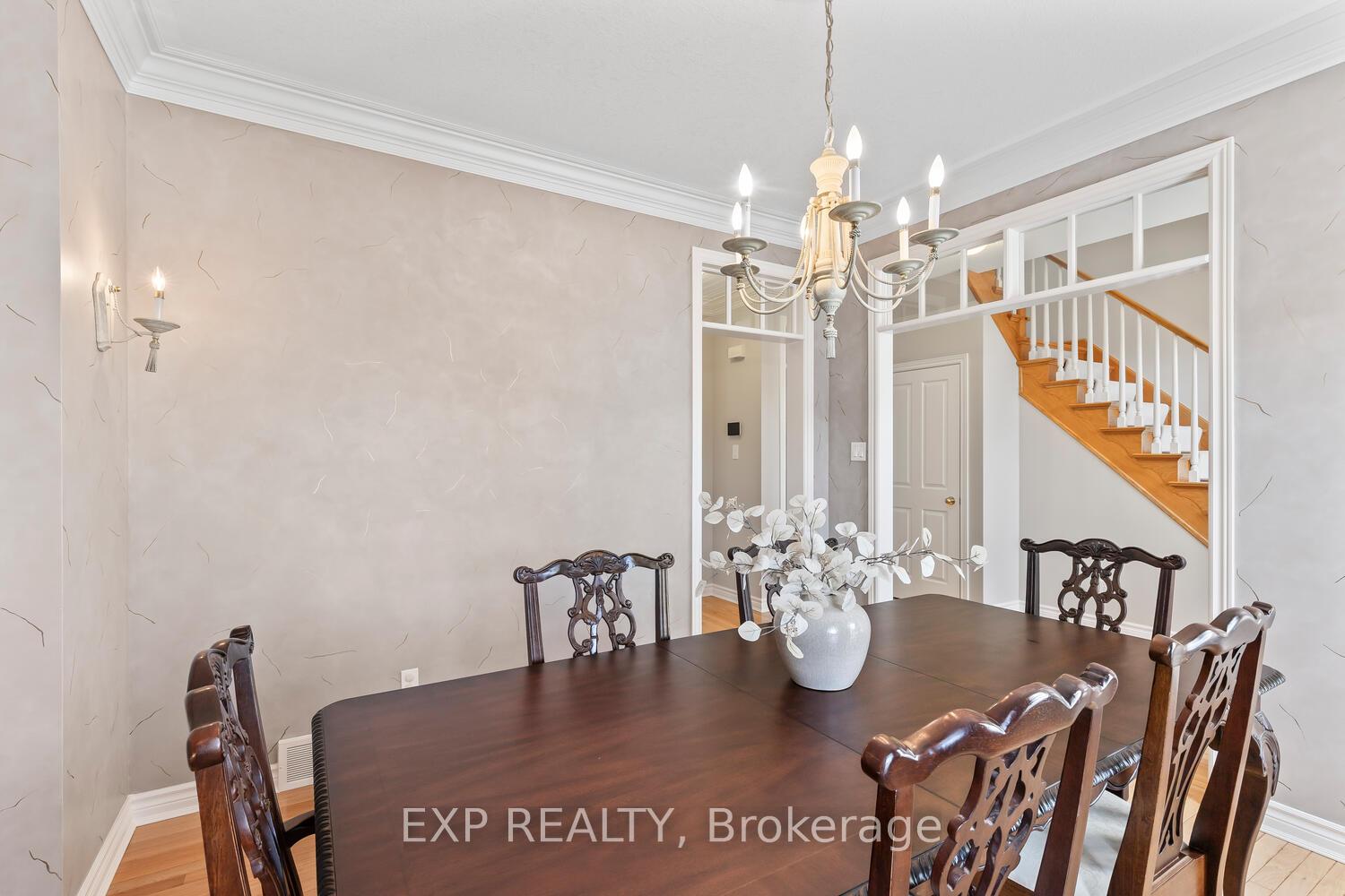 Photo 5 of 43 Stoneridge Crescent, Middlesex Centre, Ilderton — HOMEH