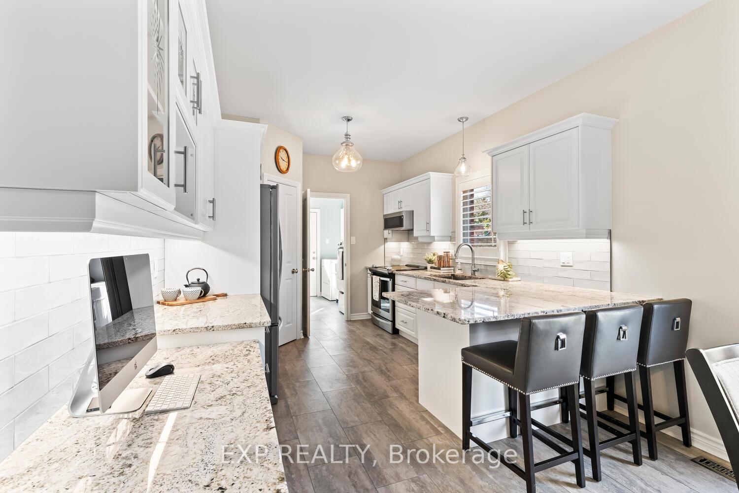 Photo 12 of 43 Stoneridge Crescent, Middlesex Centre, Ilderton — HOMEH