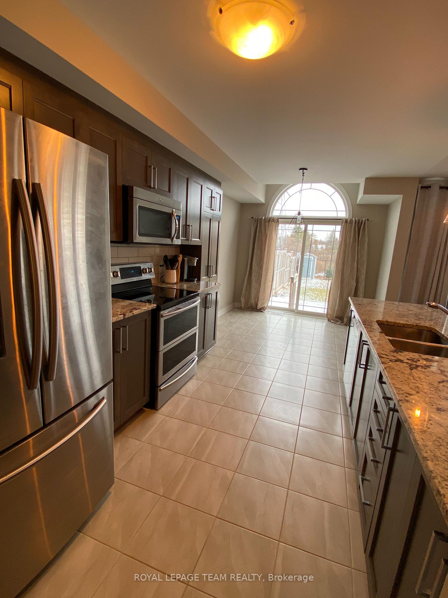 Photo 5 of 418 Barrick Hill Road, Ottawa, Kanata - Emerald Meadows/Trailwest — HOMEH