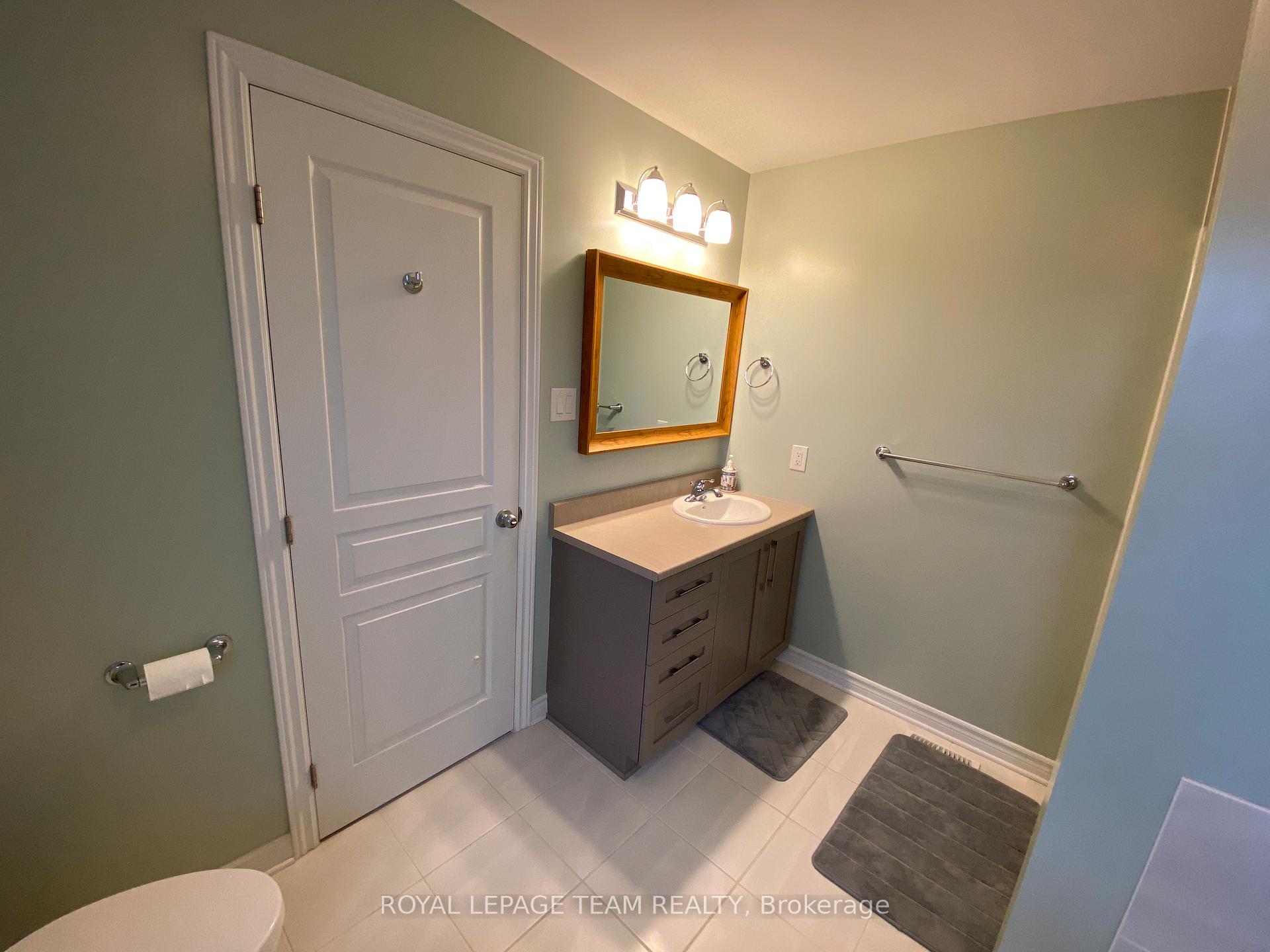 Photo 17 of 418 Barrick Hill Road, Ottawa, Kanata - Emerald Meadows/Trailwest — HOMEH