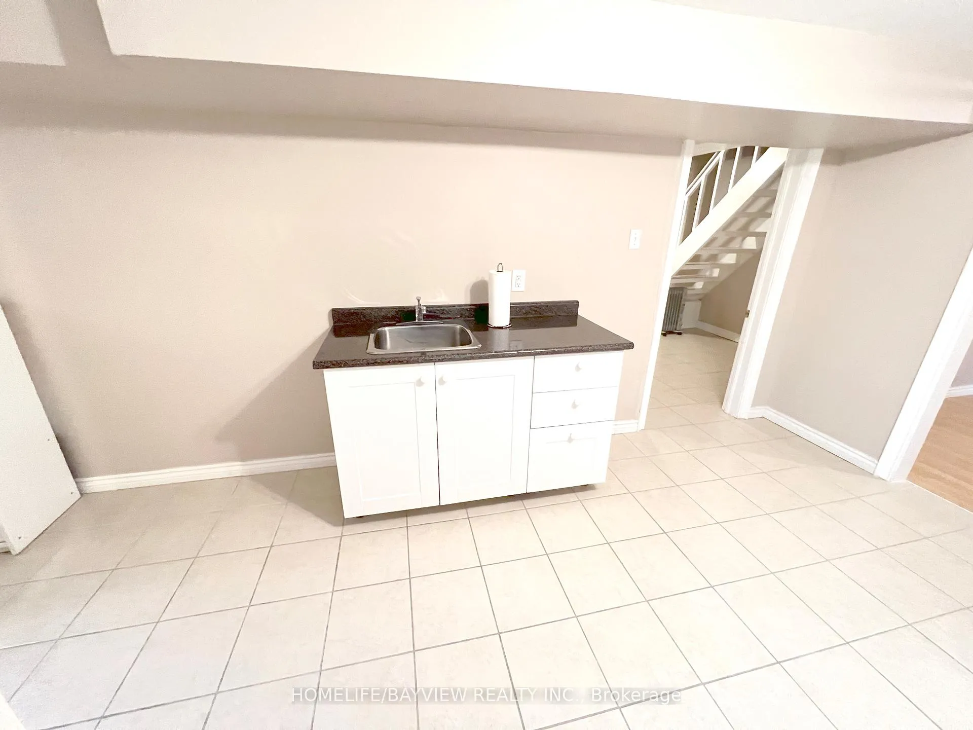 Photo 14 of Unit Lower, 9 Elm Street, Markham, Old Markham Village — HOMEH