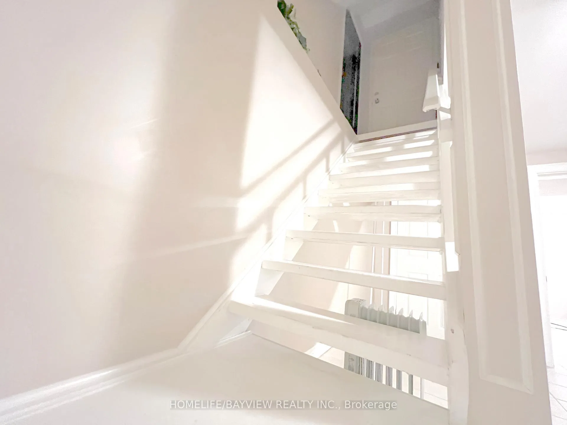 Photo 21 of Unit Lower, 9 Elm Street, Markham, Old Markham Village — HOMEH