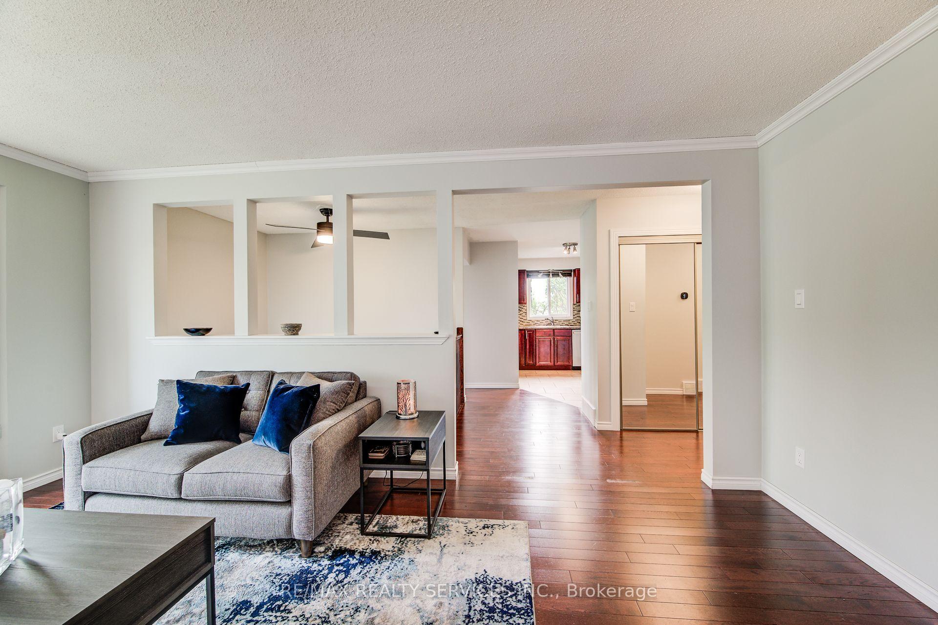 Photo 11 of 128 Albion Court, Kitchener — HOMEH