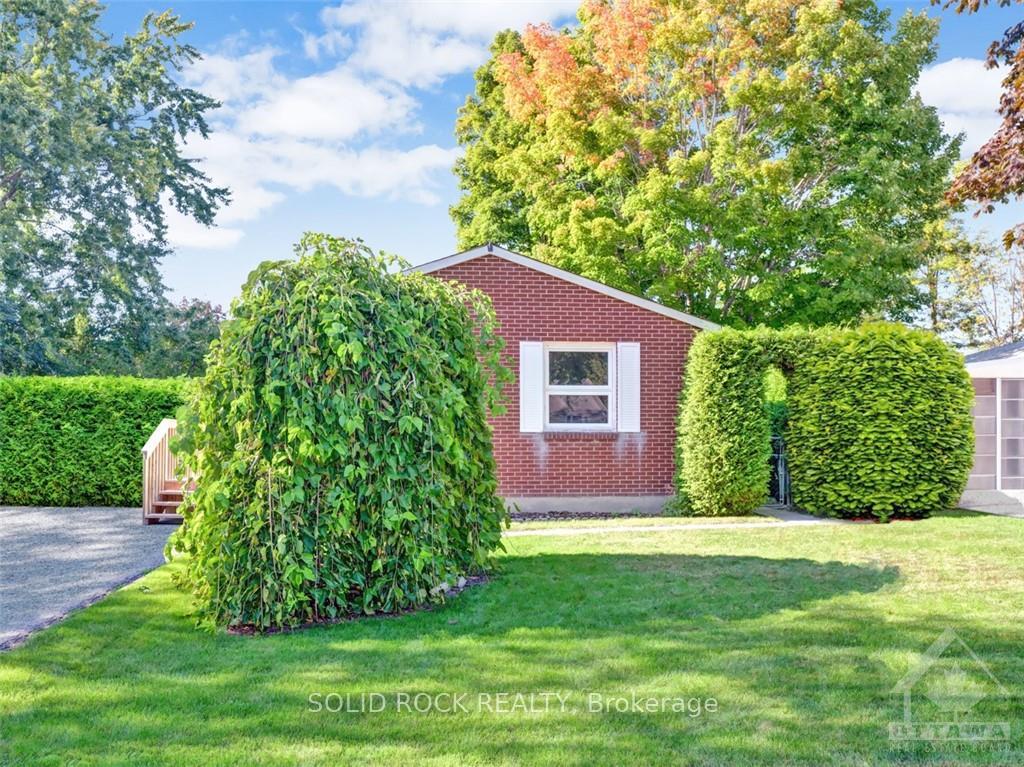 Photo 1 of 143 Rothesay Drive, Ottawa, Kanata - Glencairn/Hazeldean — HOMEH