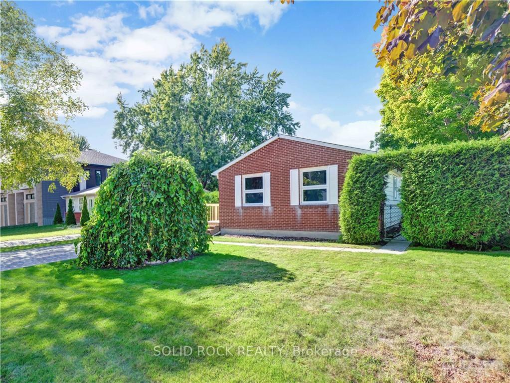 Photo 3 of 143 Rothesay Drive, Ottawa, Kanata - Glencairn/Hazeldean — HOMEH