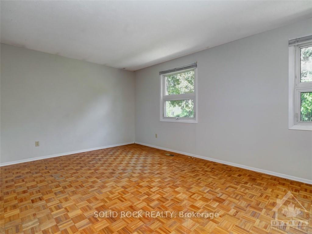 Photo 7 of 143 Rothesay Drive, Ottawa, Kanata - Glencairn/Hazeldean — HOMEH