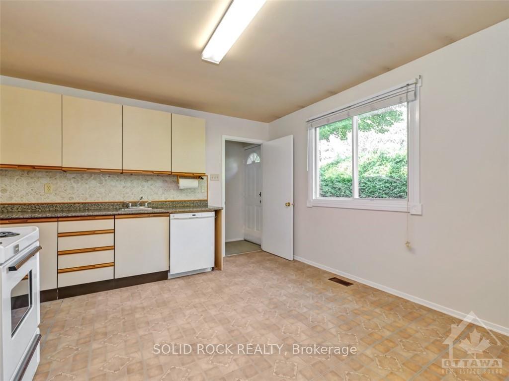 Photo 12 of 143 Rothesay Drive, Ottawa, Kanata - Glencairn/Hazeldean — HOMEH