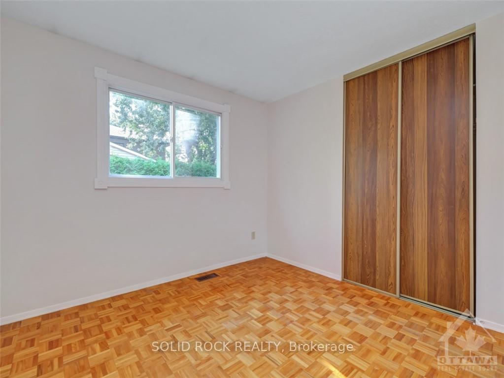 Photo 19 of 143 Rothesay Drive, Ottawa, Kanata - Glencairn/Hazeldean — HOMEH