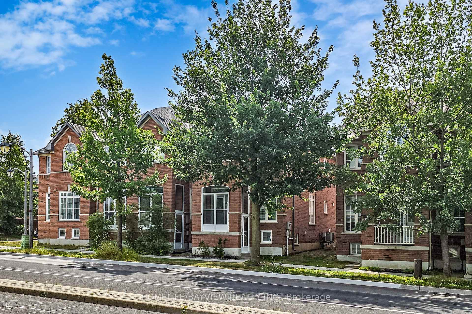 Photo 2 of 103 Bur Oak Avenue, Markham, Berczy — HOMEH
